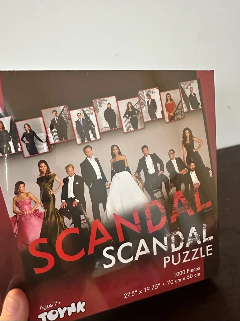 Scandal 1000-Piece Jigsaw Puzzle - Red Box